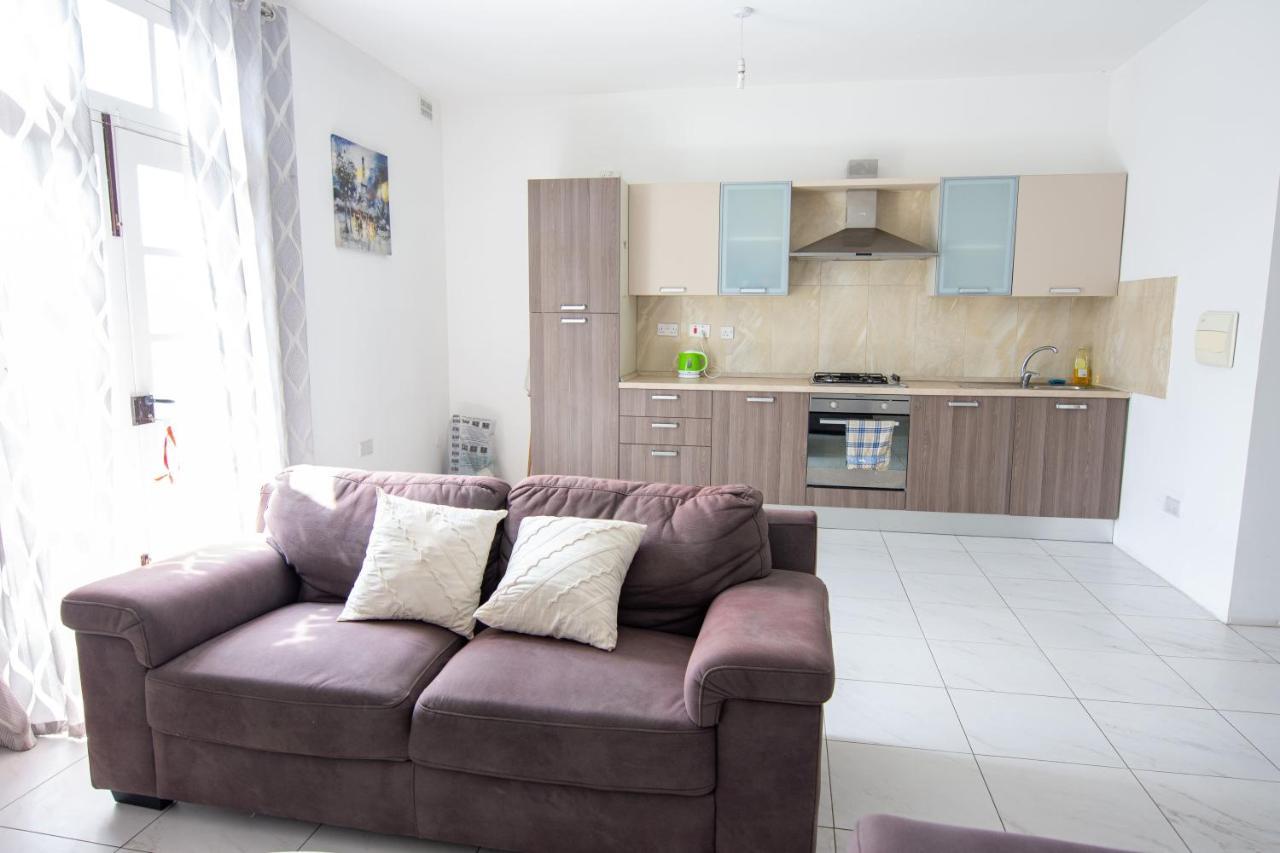 Seafront Room Msida Exterior photo