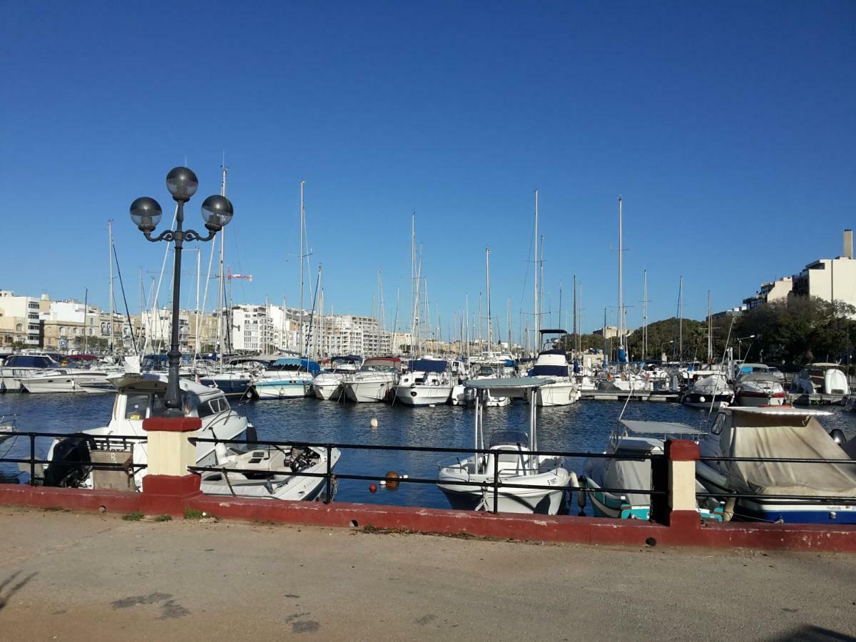Seafront Room Msida Exterior photo